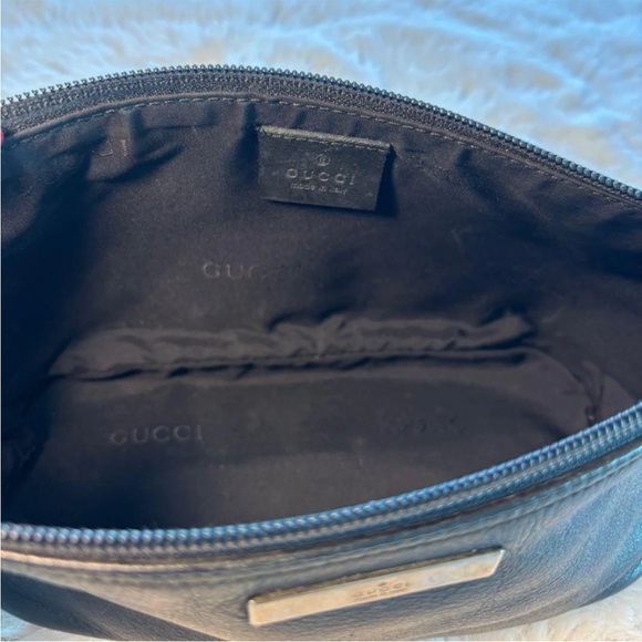 Gucci Black Leather Shoulder Bag - Picture 6 of 10